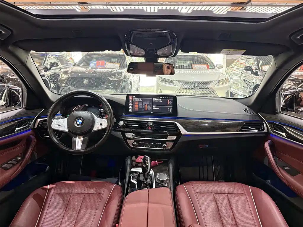 BMW 5 Series 2023 — фото 15