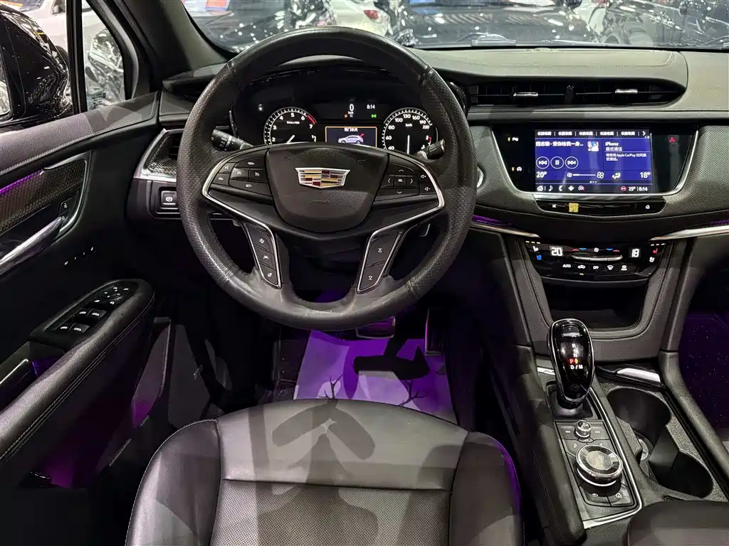 Cadillac XT5 2022 — фото 13