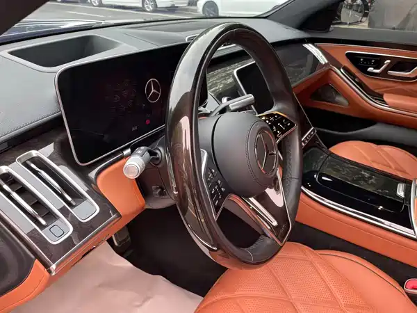 Mercedes-Benz Maybach S-Class 2024