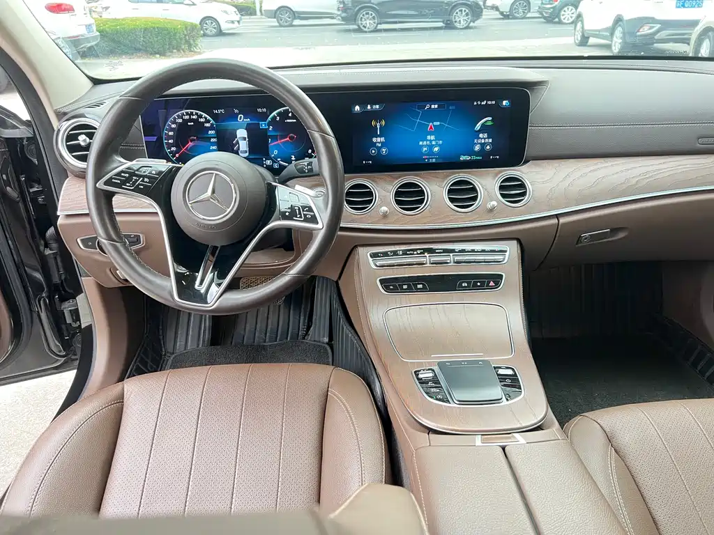 Mercedes-Benz E-Class 2021 — фото 12