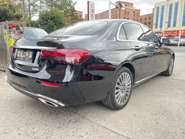 Mercedes-Benz E-Class 2021