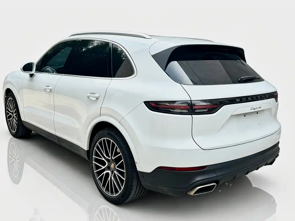 Porsche Cayenne 2019 — фото 6