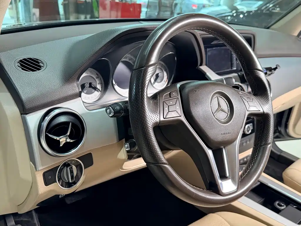 Mercedes-Benz GLK-Class 2013 — фото 15