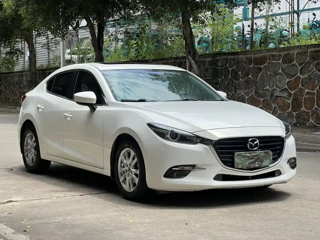 Mazda 3 Axela 2018