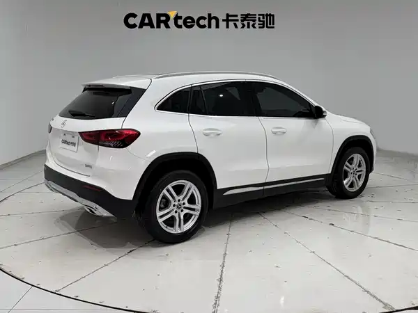 Mercedes-Benz GLA 2023
