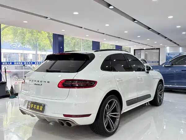 Porsche Macan 2014