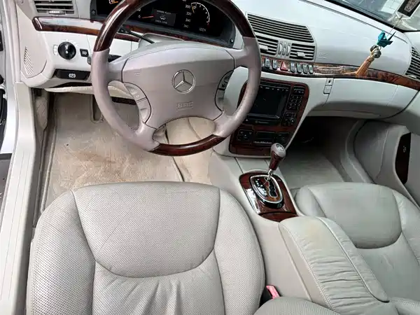 Mercedes-Benz S-Class 2004