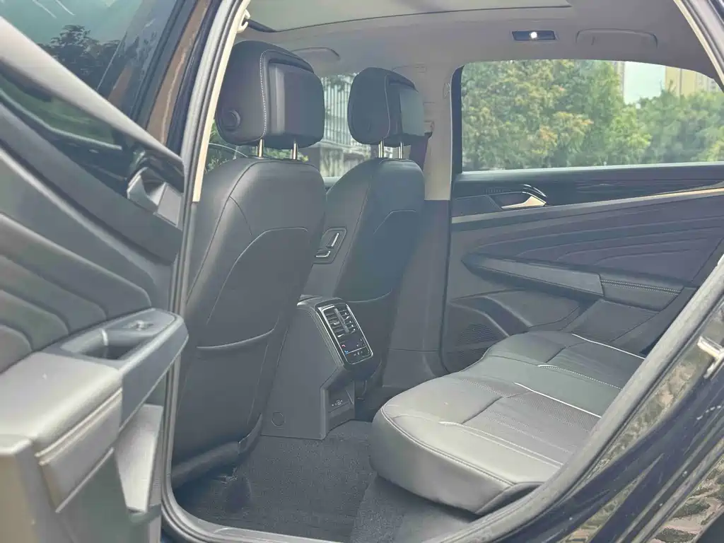 Volkswagen Passat 2024