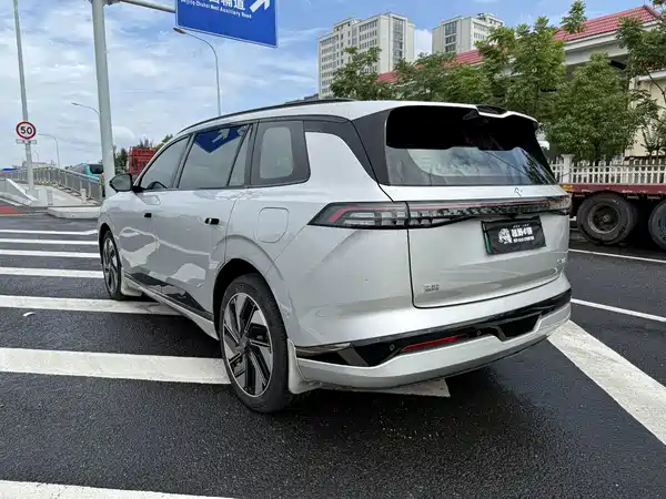 Dongfeng e008 2024