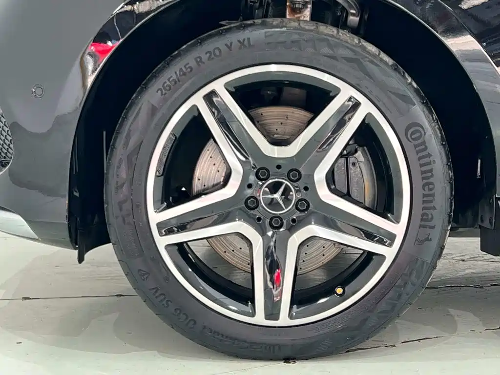 Mercedes-Benz GLE AMG 2018 — фото 48