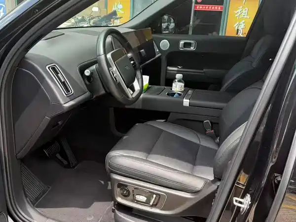 Li Auto L8 2024