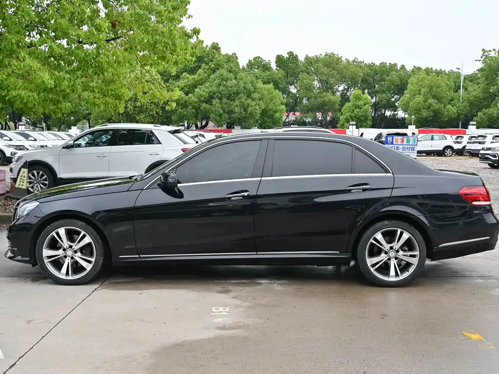 Mercedes-Benz E-Class 2014