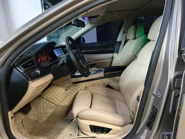 BMW 7 Series 2009