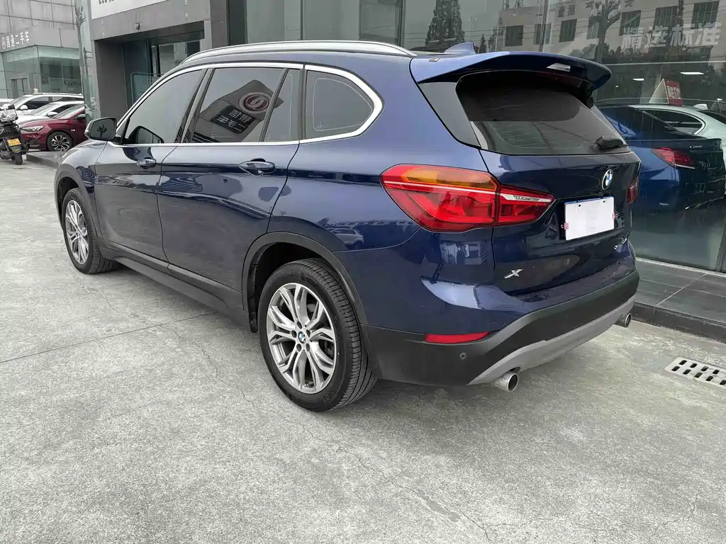 BMW X1 2019 — фото 11