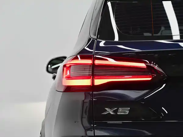 BMW X5 2023