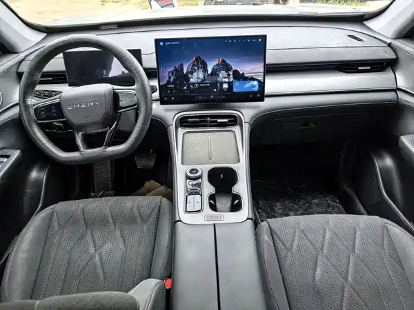 Chery Tiggo 8 PLUS 2025