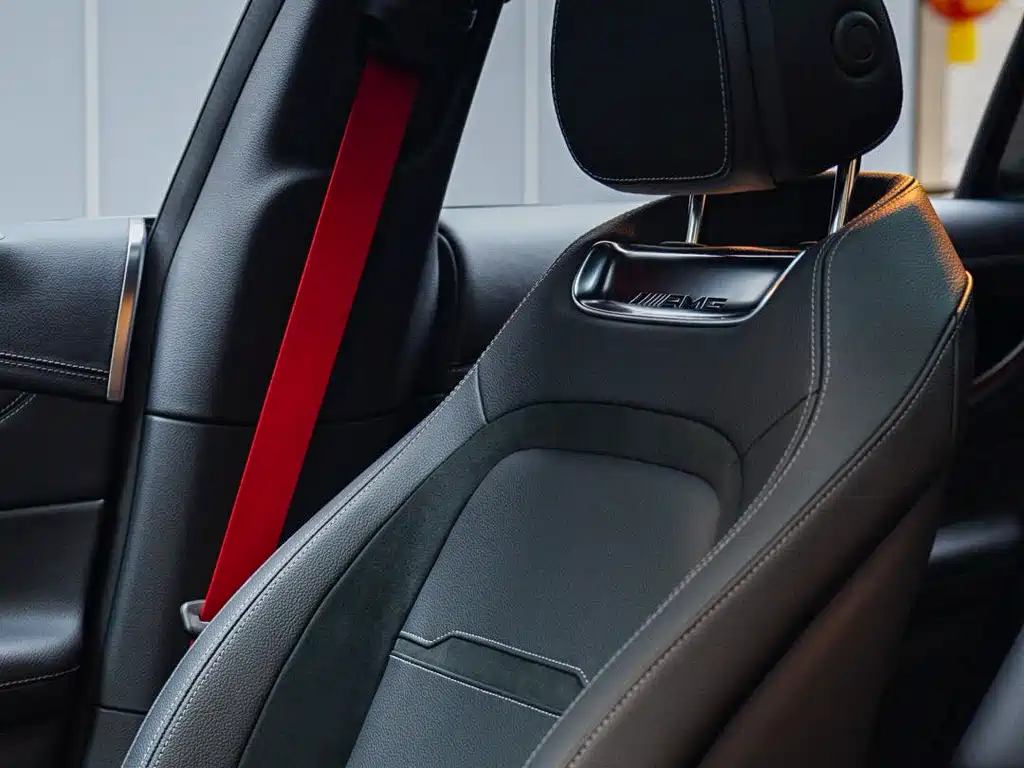 Mercedes-Benz AMG GT 2025 — фото 17