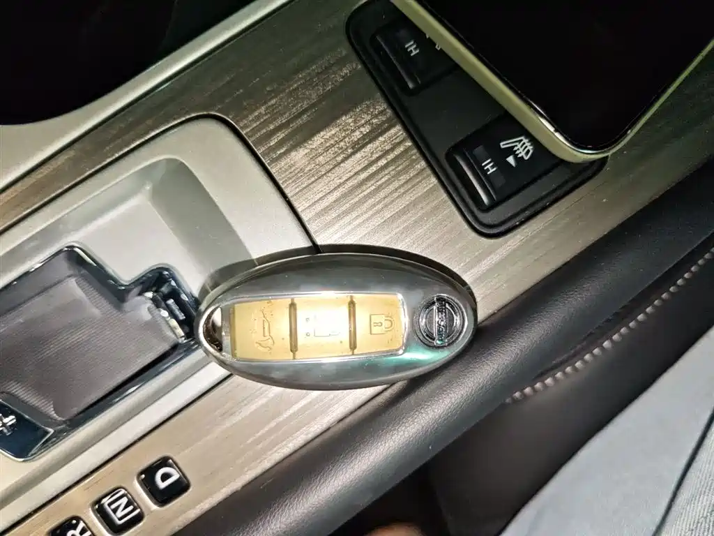 Nissan Murano 2021 — фото 15
