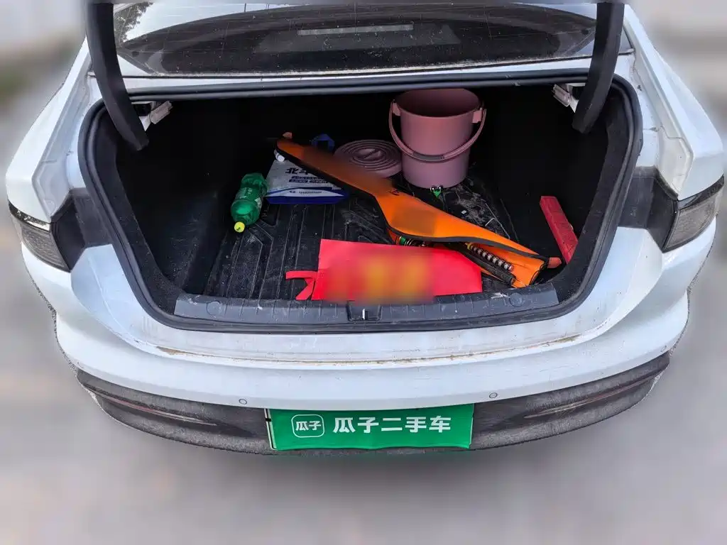 BYD Seal 05 DM-i 2025 — фото 10