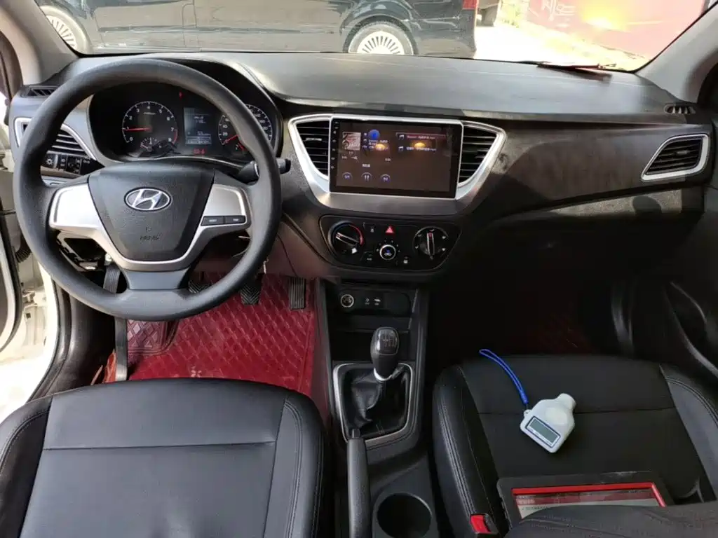 Hyundai Verna 2019 — фото 10