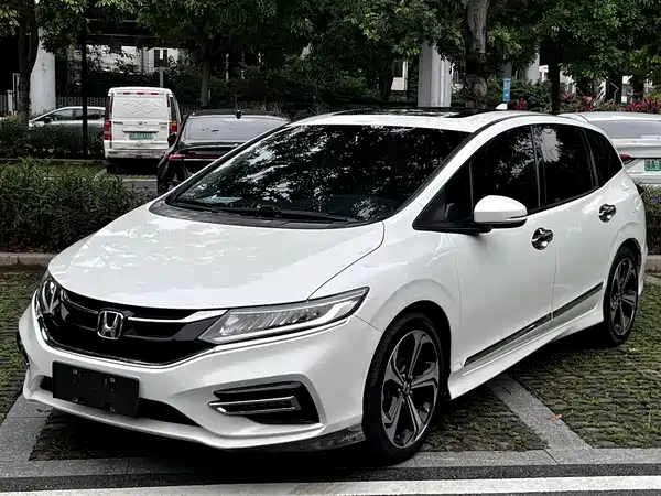 Honda Jade 2017