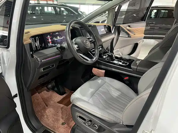 GAC Trumpchi M8 2024