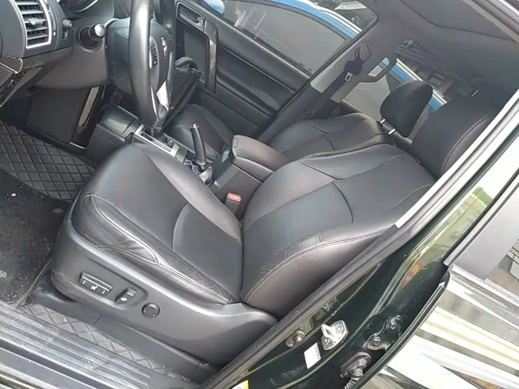 Toyota Prado 2017 — фото 15