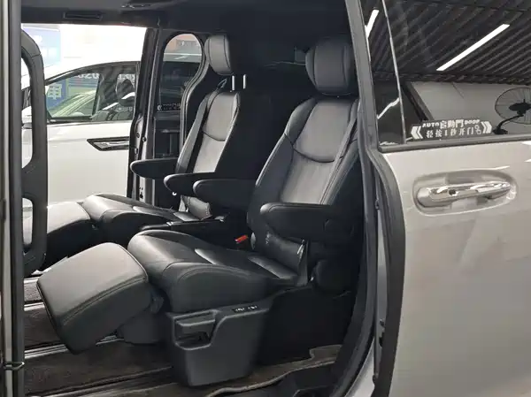 Toyota Sienna 2023