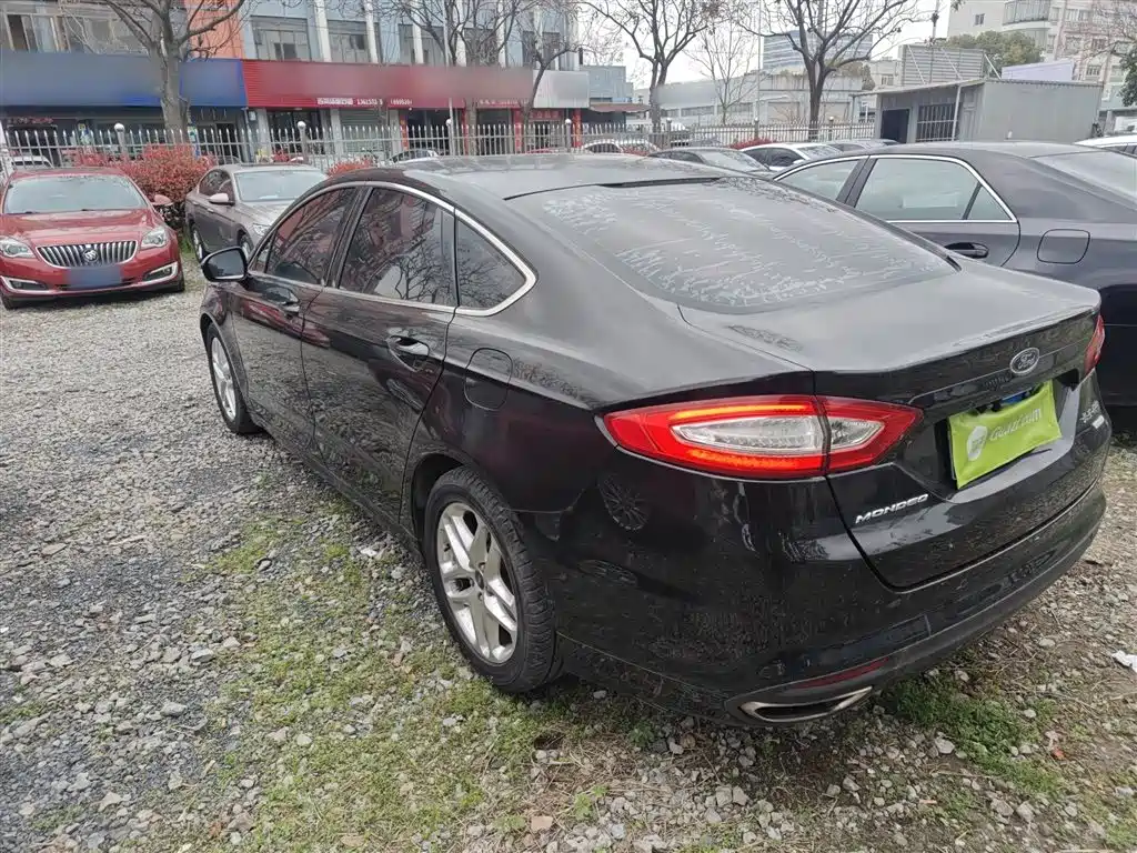 Ford Mondeo 2015 — фото 5