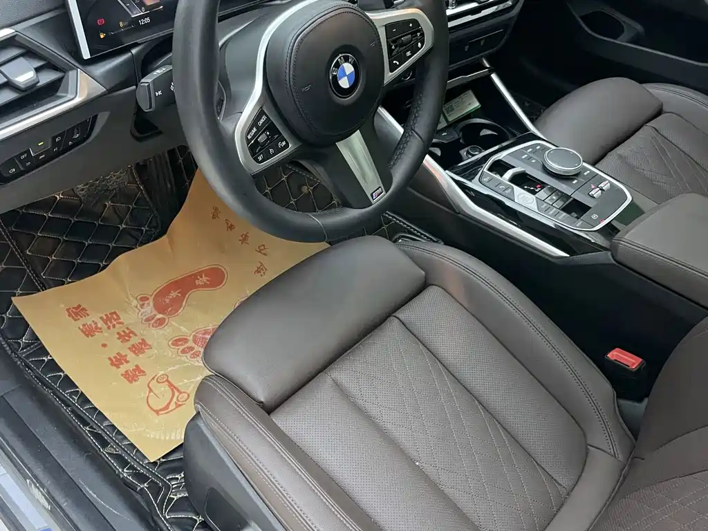 BMW 3 Series 2023 — фото 10