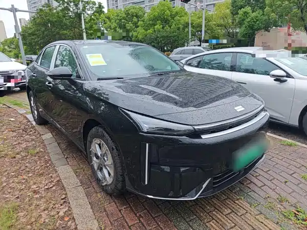 Geely Galaxy L6 2025