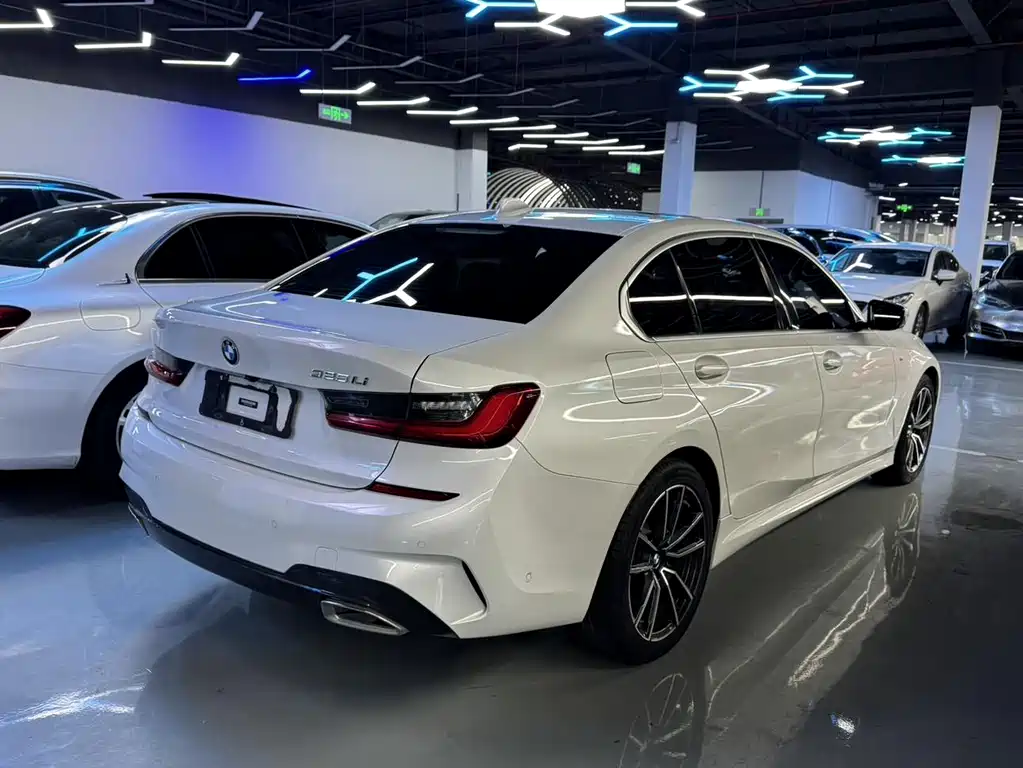 BMW 3 Series 2020 — фото 15