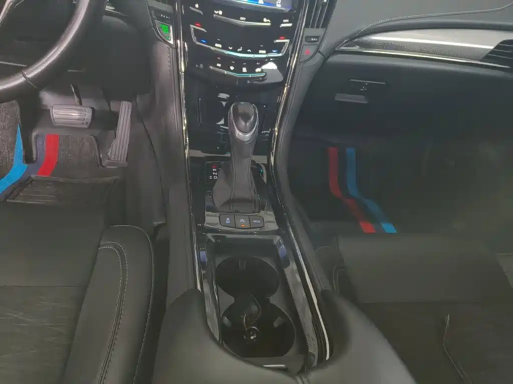 Cadillac ATS-L 2018 — фото 14