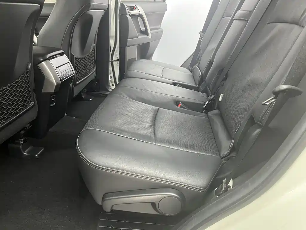 Toyota Prado 2018 — фото 20
