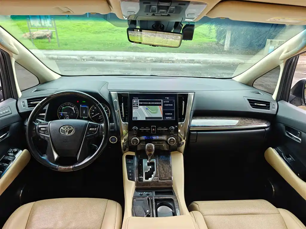 Toyota Vellfire 2020 — фото 15