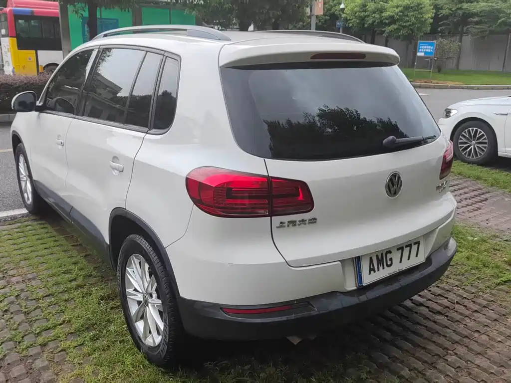 Volkswagen Tiguan 2018 — фото 11