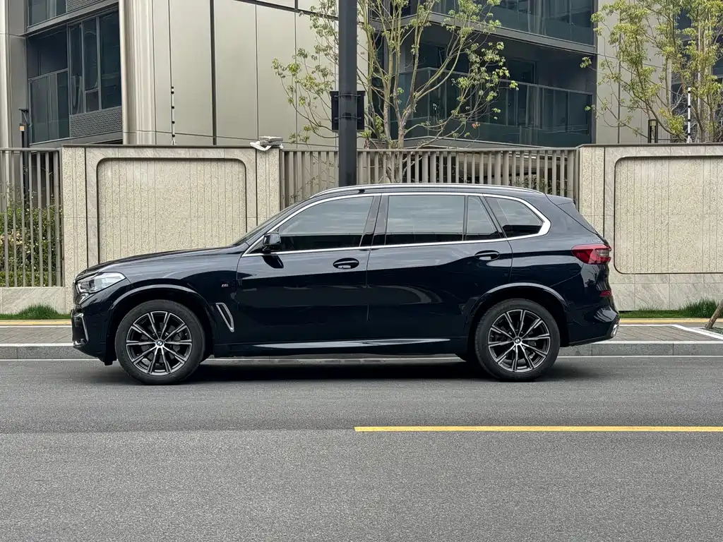 BMW X5 2022 — фото 13