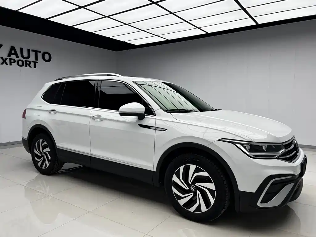 Volkswagen Tiguan L 2023