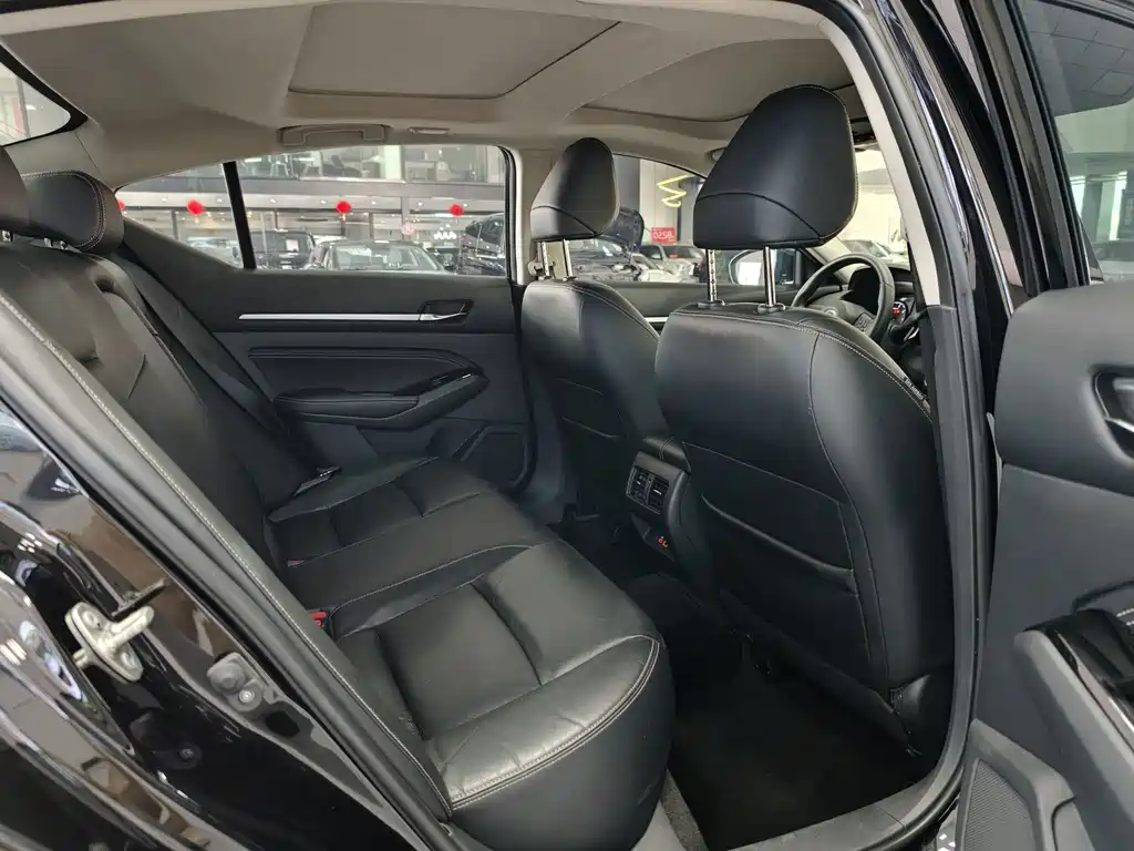 Nissan Teana 2021