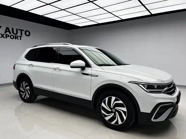 Volkswagen Tiguan L 2023