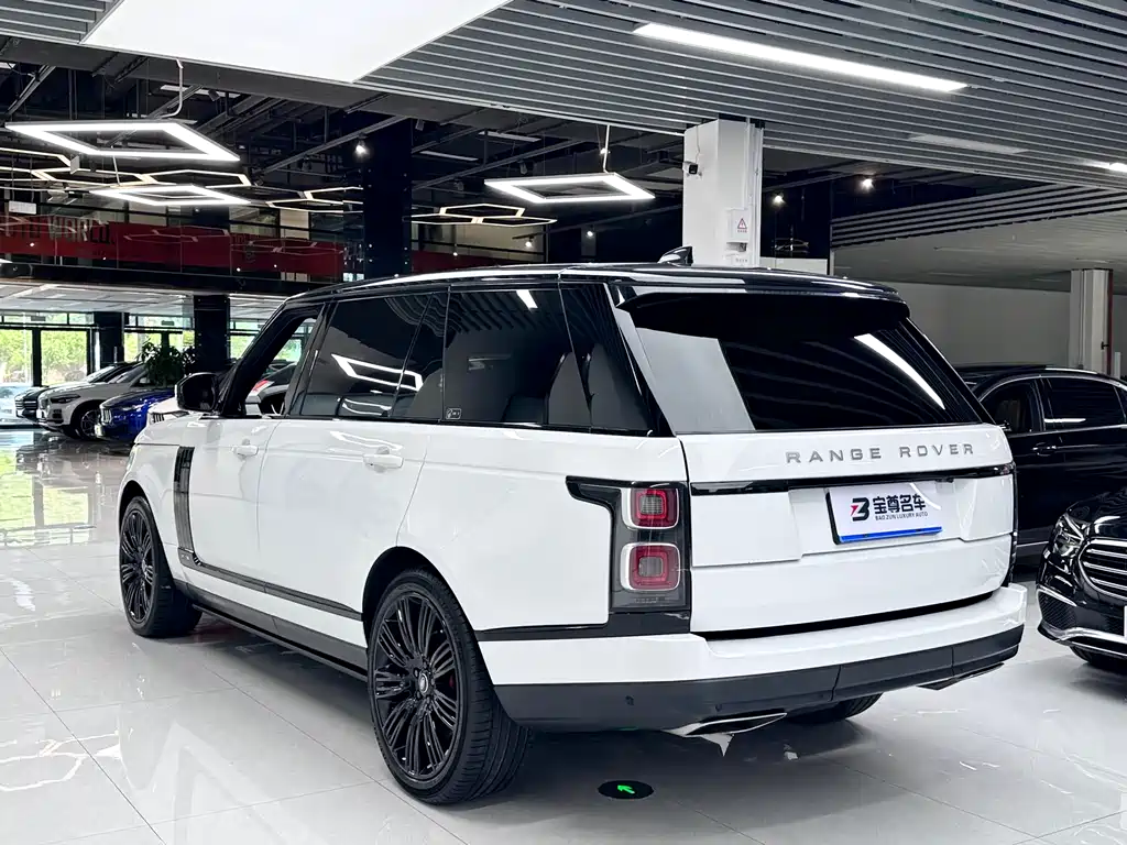 Land Rover Range Rover 2020 — фото 23