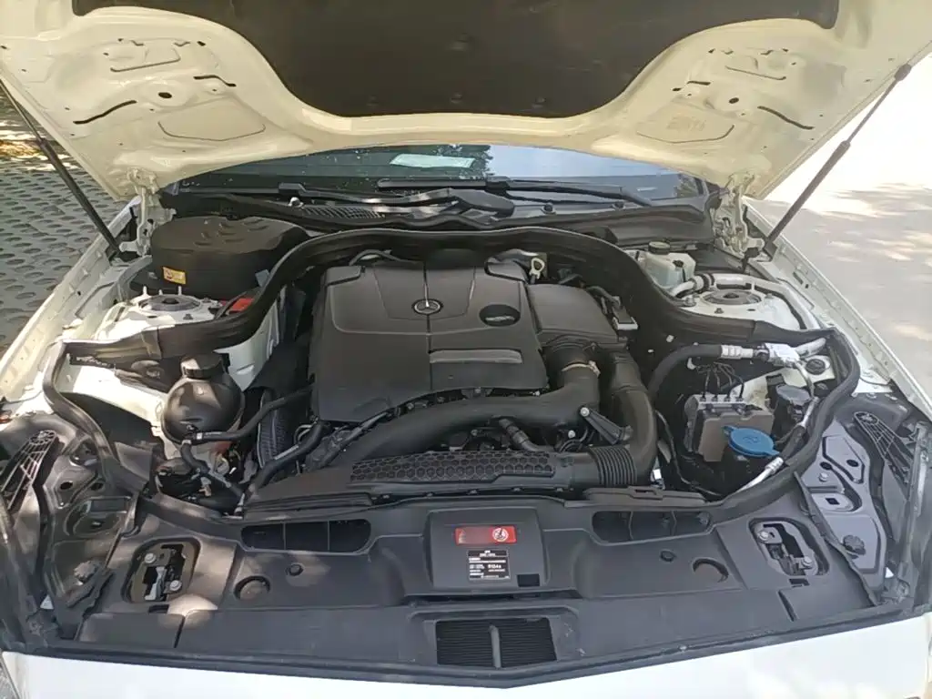 Mercedes-Benz CLS 2015 — фото 16