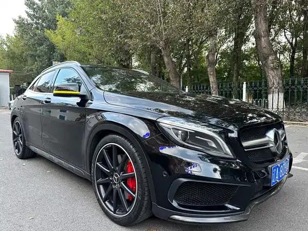 Mercedes-Benz GLA AMG 2015
