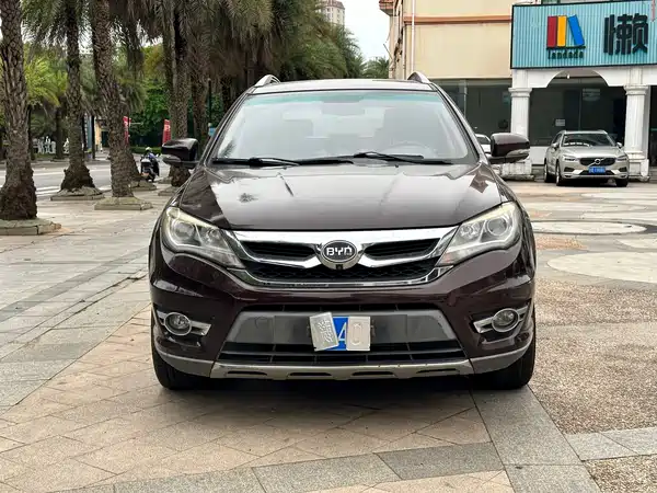 BYD S7 2015