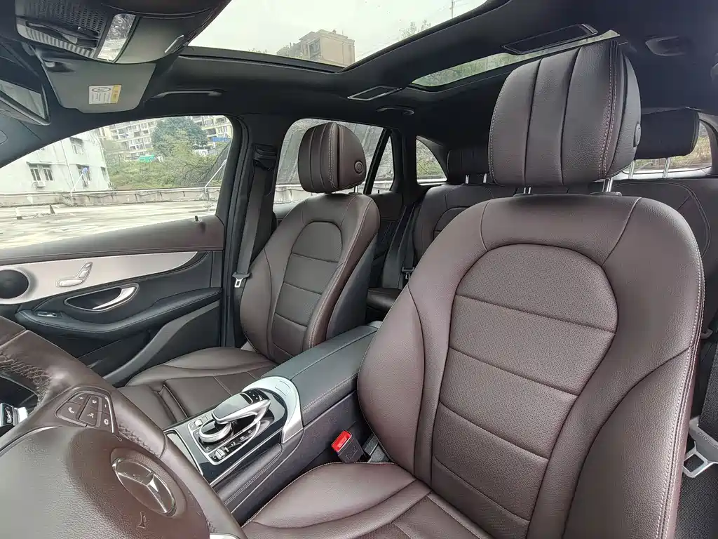 Mercedes-Benz GLC 2019 — фото 12