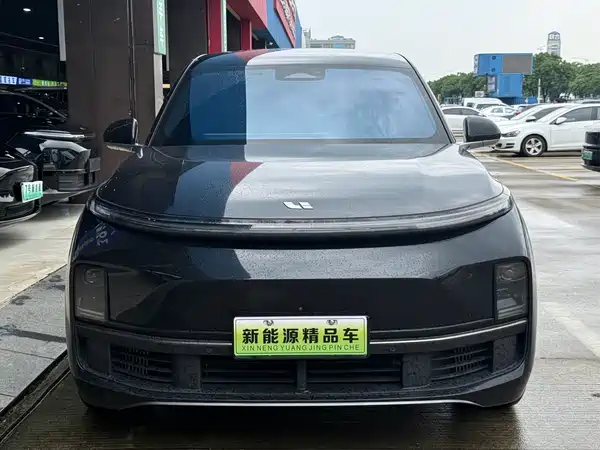 Li Auto L8 2024