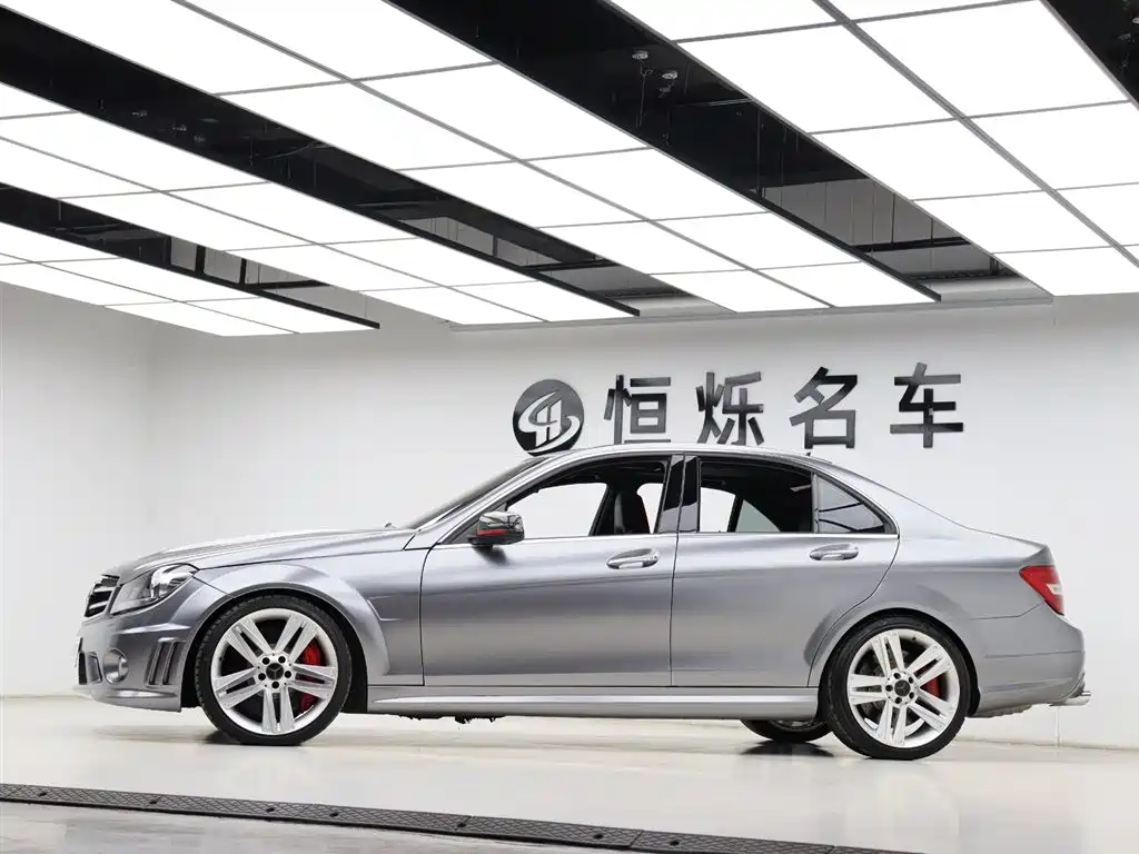 Mercedes-Benz C-Class AMG 2010 — фото 31