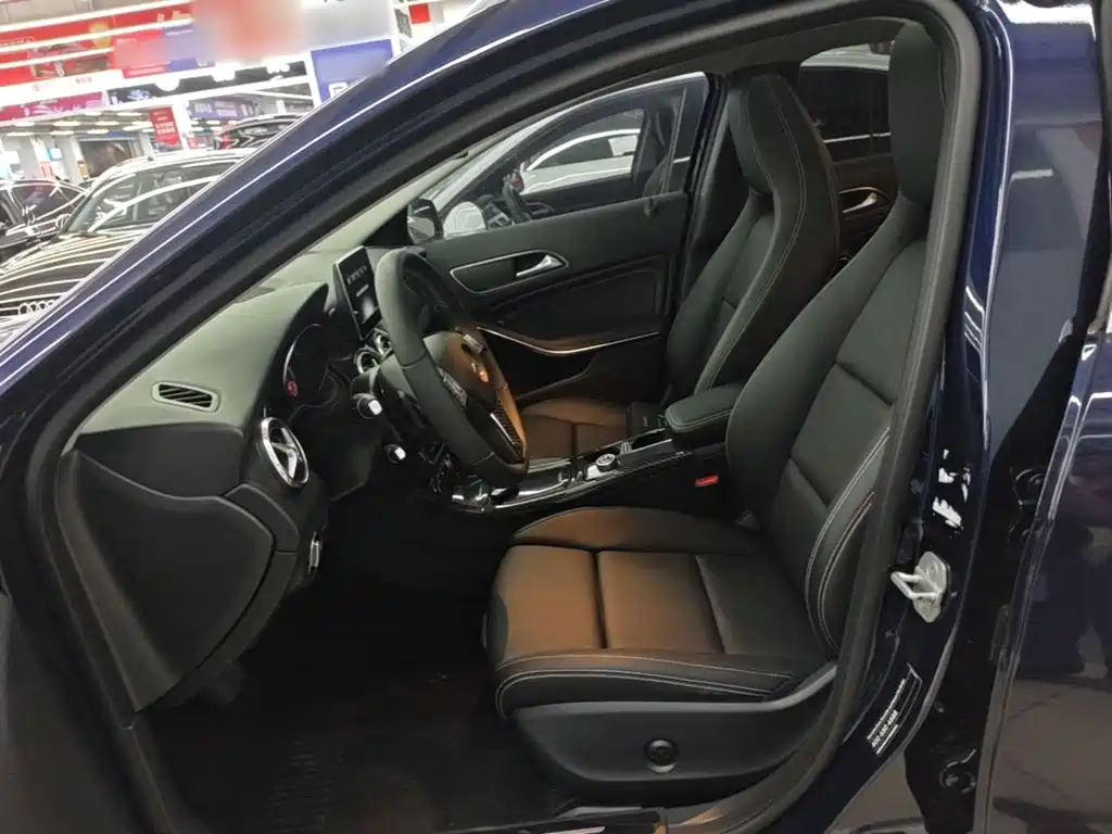 Mercedes-Benz GLA 2016 — фото 15