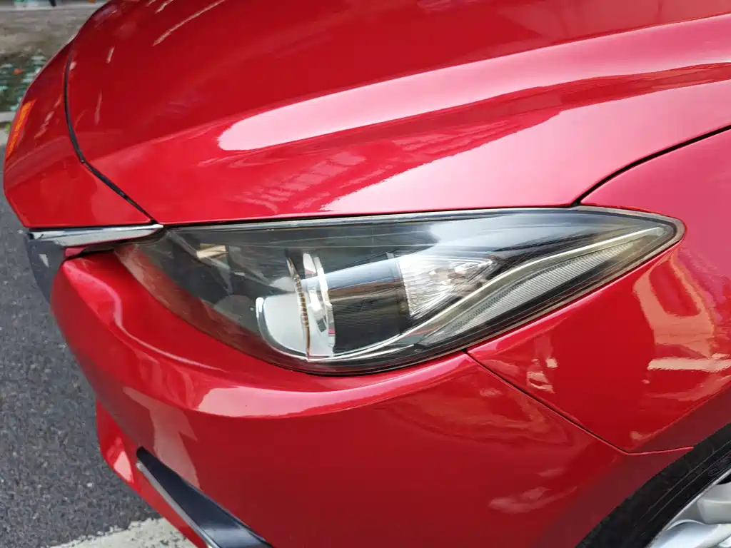 Mazda 3 Axela 2014 — фото 14