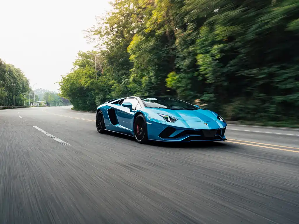 Lamborghini Aventador 2019 — фото 21